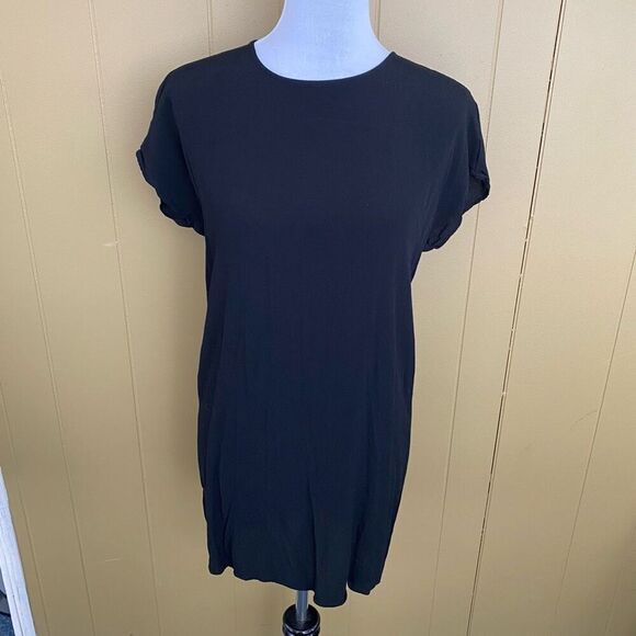 Madewell Dresses & Skirts - Madewell women XS short sleeve button back mini shift dress black